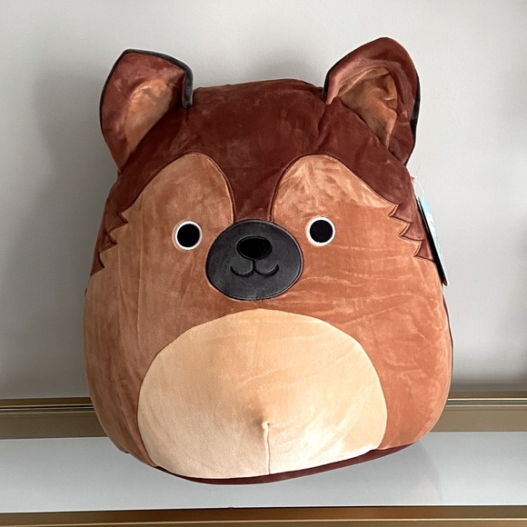 Squishmallow Mario The German Shepherd 